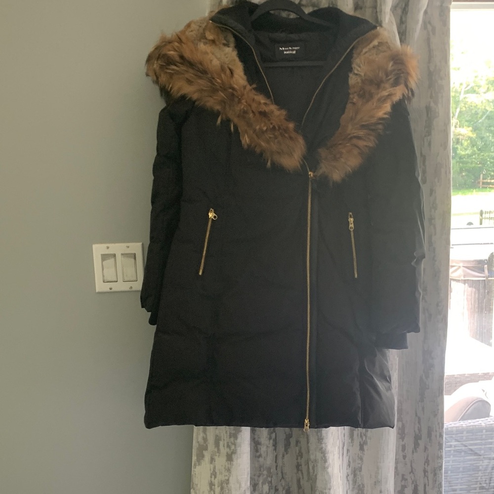 Women’s Black Hooded Puffer Coat with real fur trim that’s isn’t removable.